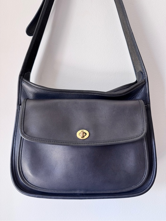 Coach Handbags - Vintage Coach Taft Navy Blue